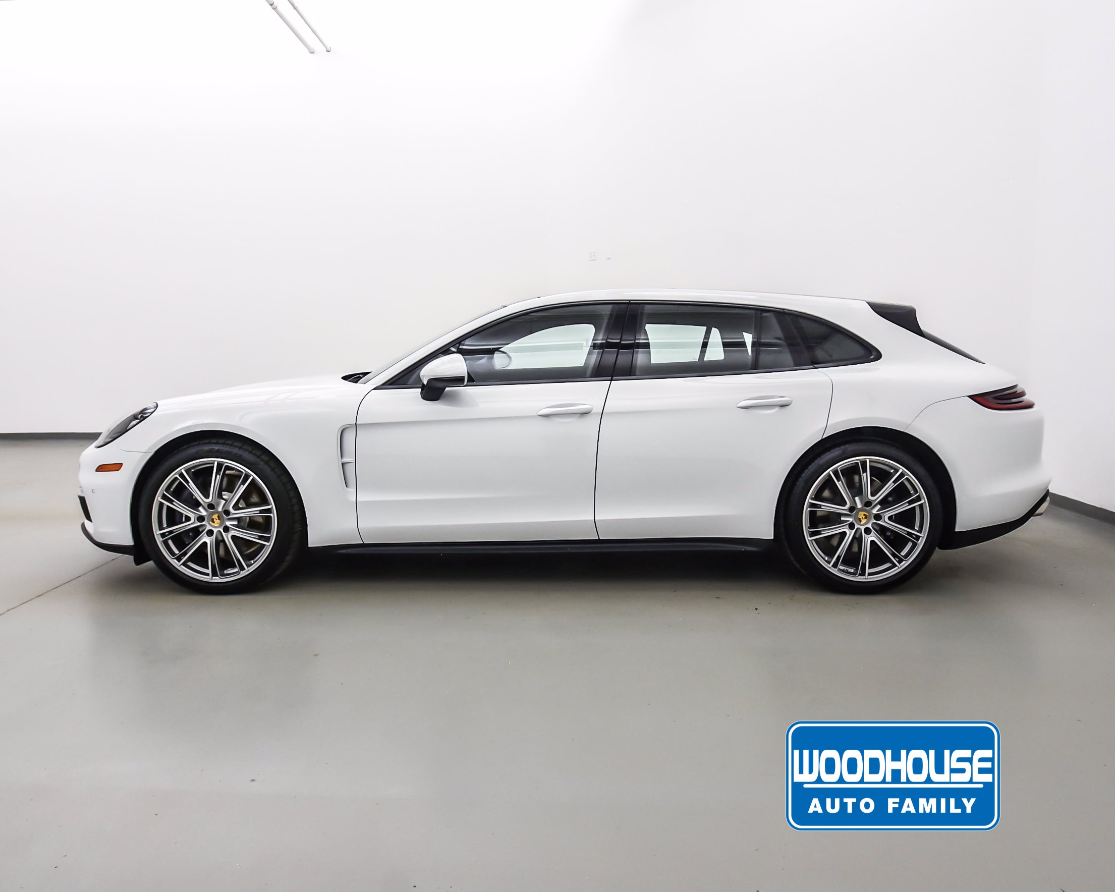 New 2018 Porsche Panamera 4 Station Wagon In Omaha S180264